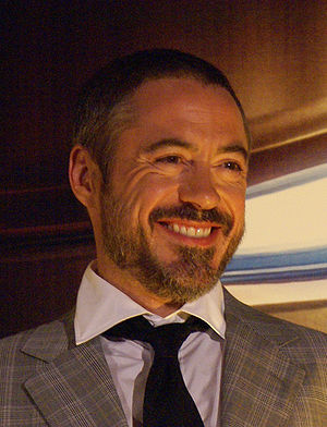 English: Actor Robert Downey Jr. compelling the...